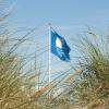 blå flag på stranden